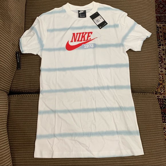 NIKE LOOSE FIT TSHIRT DRESS - Picture 1 of 4